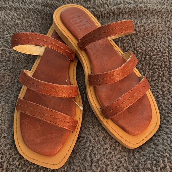 NWOT Frye Women's Faye Strappy Slide Brown Sandal Size 7.5 - Picture 14 of 14